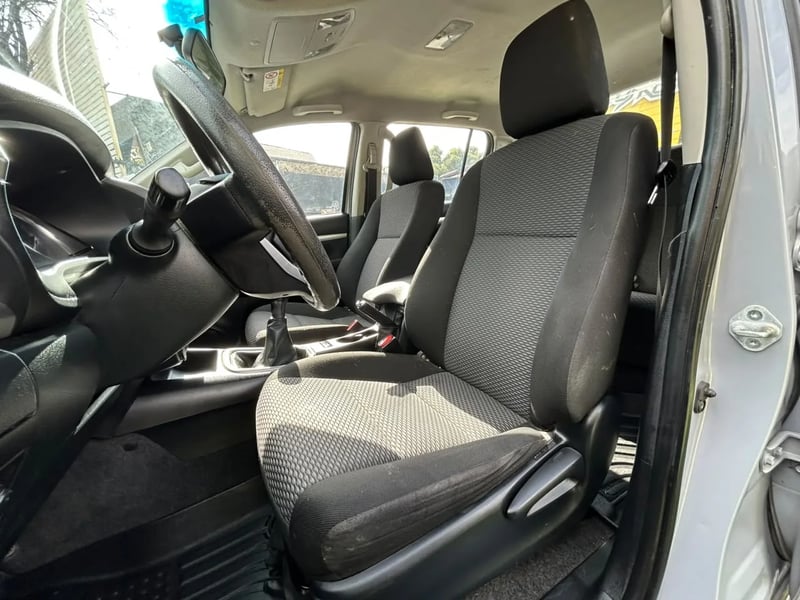 Toyota Hilux SR 2.8D 2022 - Imagen 9 de 14