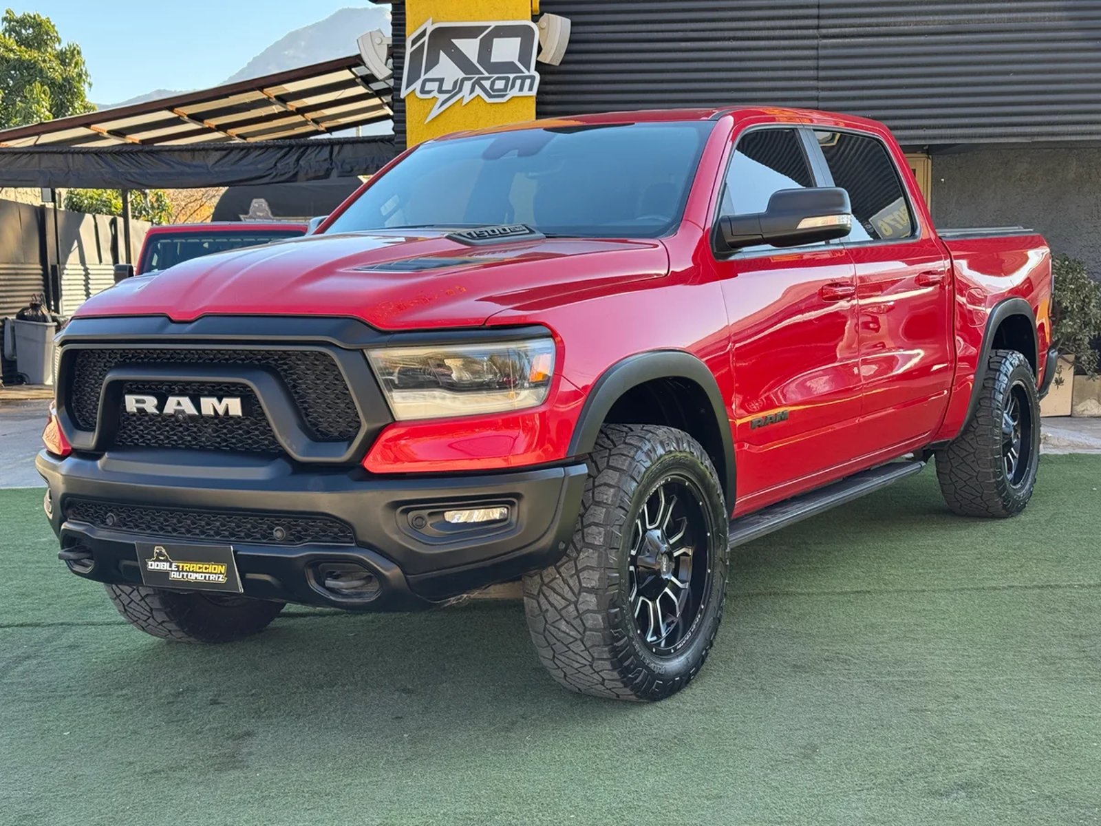 RAM 1500 REBEL CREW DCAB 4X4 5.7 AUT 2022 - Foto 3 de 15