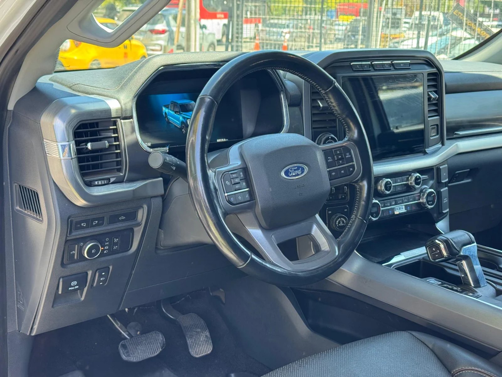 FORD F150 LARIAT LUXURY 4X4 5.0 AUT 2022 - Imagen 13 de 15