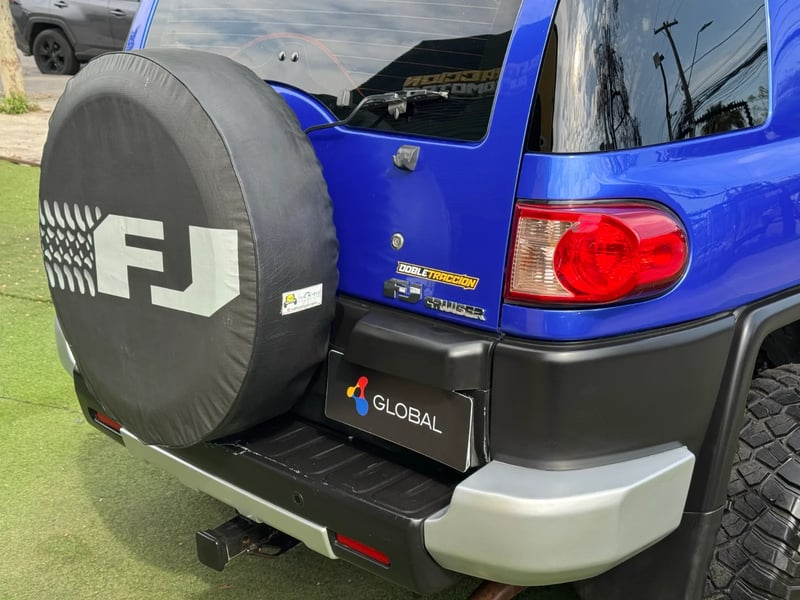 Toyota FJ Cruiser Limited 2010 - Imagen 11 de 18