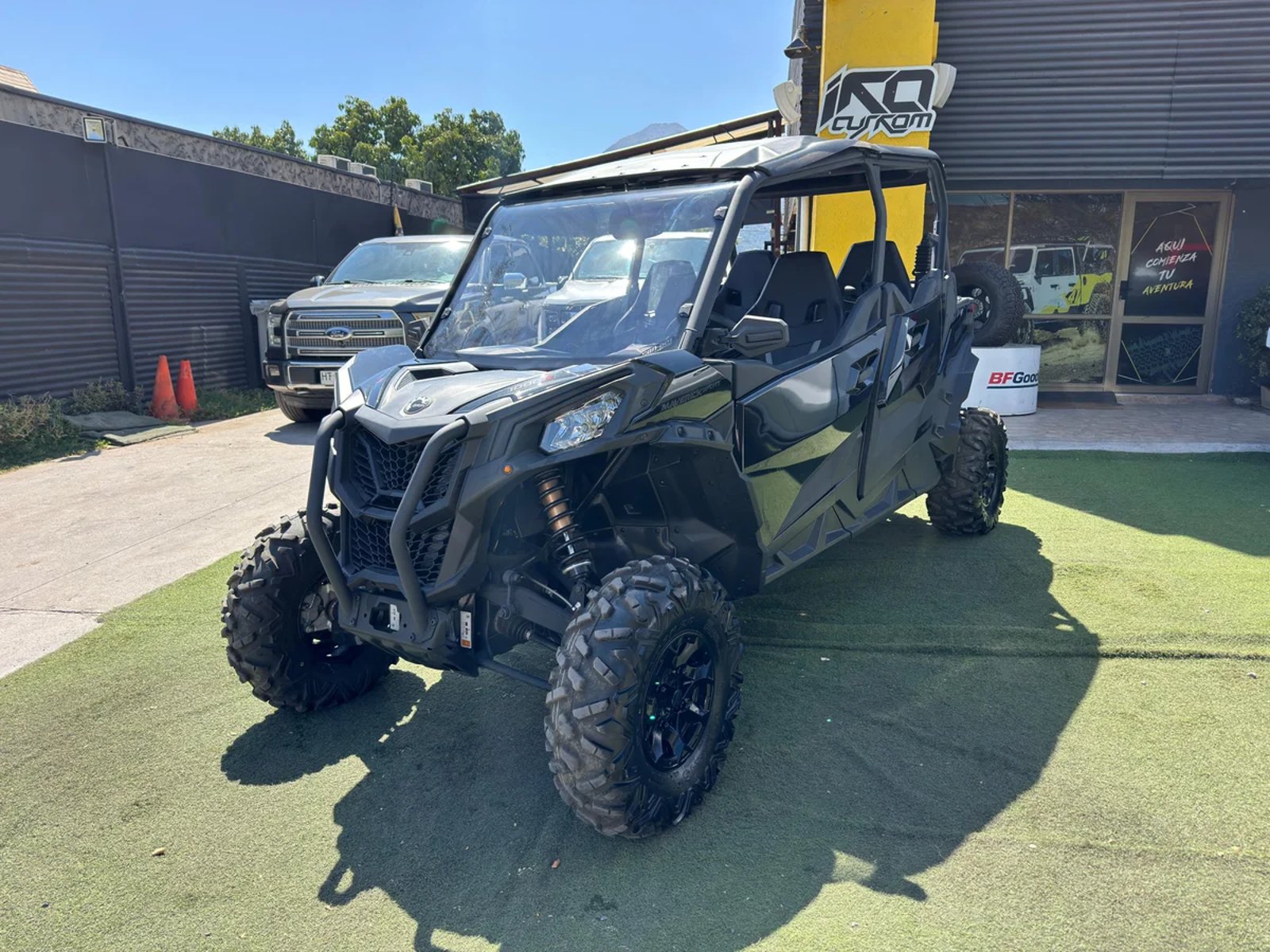 BRP CAN AM MAVERICK MAX DPS 1000R 2024 - Imagen 4 de 12