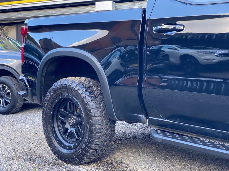 Chevrolet Silverado ZR2 2023 - Imagen 12 de 20