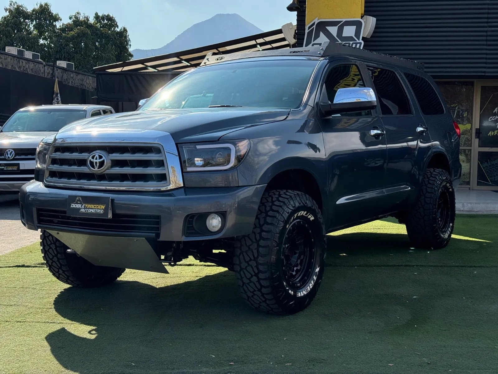 Toyota Sequoia Limited 2011 - Foto 3 de 17