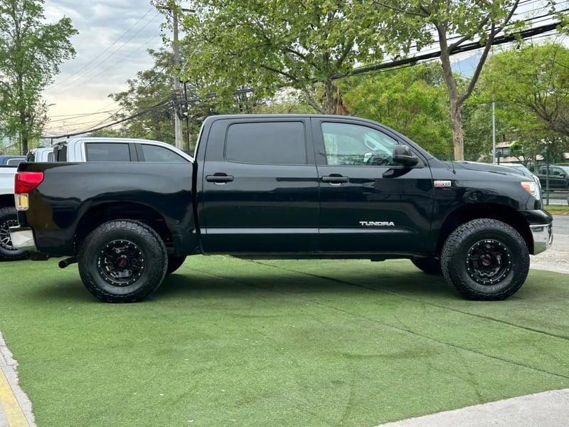 Toyota Tundra 5.7 4x4 2011 - Imagen 10 de 19