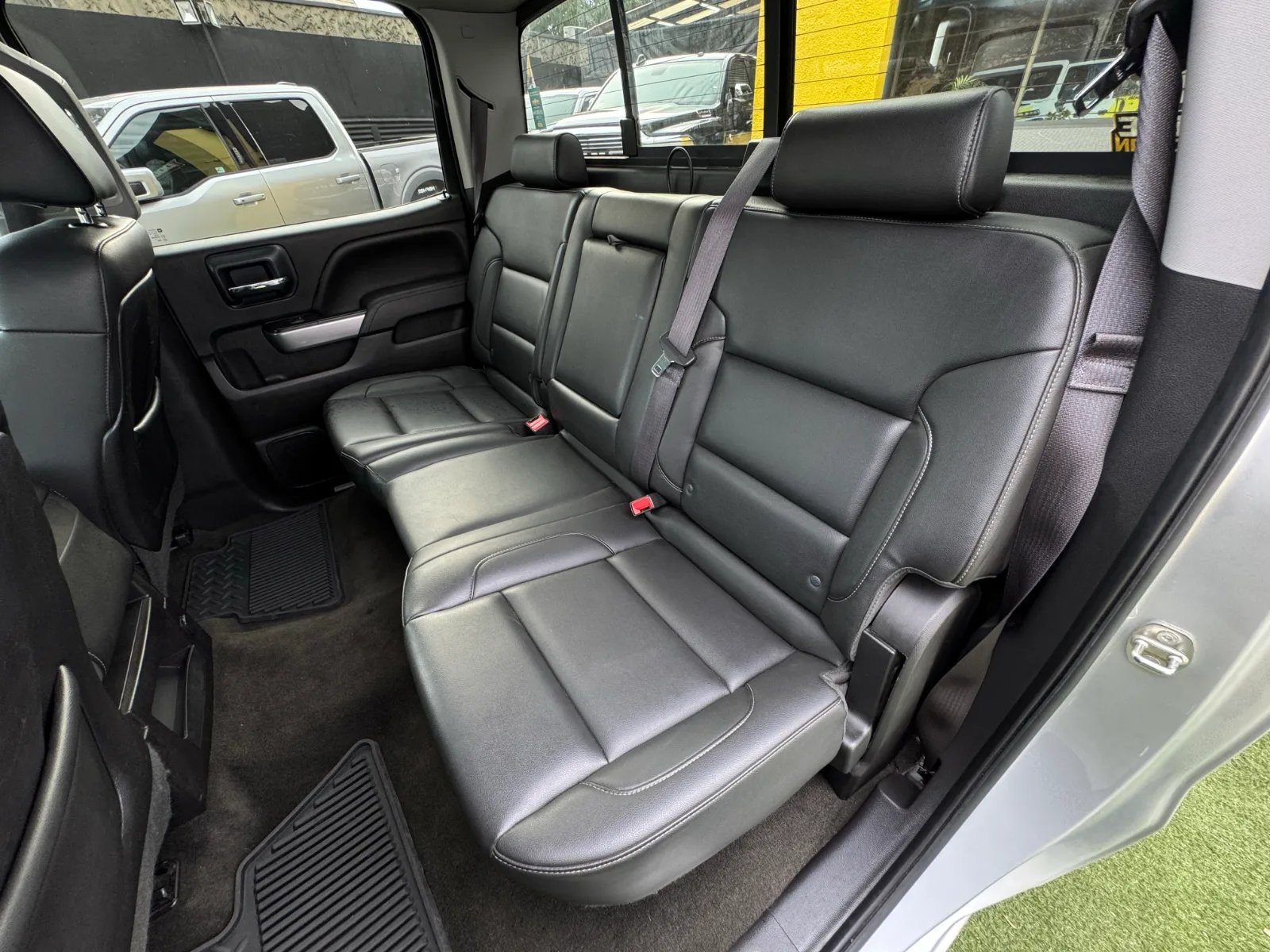 Chevrolet Silverado LTZ Z71 2015 - Imagen 16 de 19