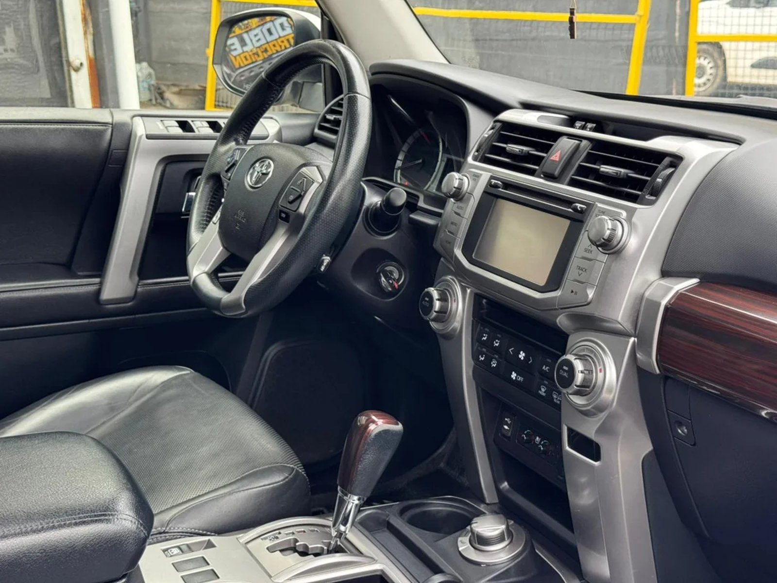 TOYOTA 4RUNNER 4.0 LIMITED 2015 - Imagen 10 de 12