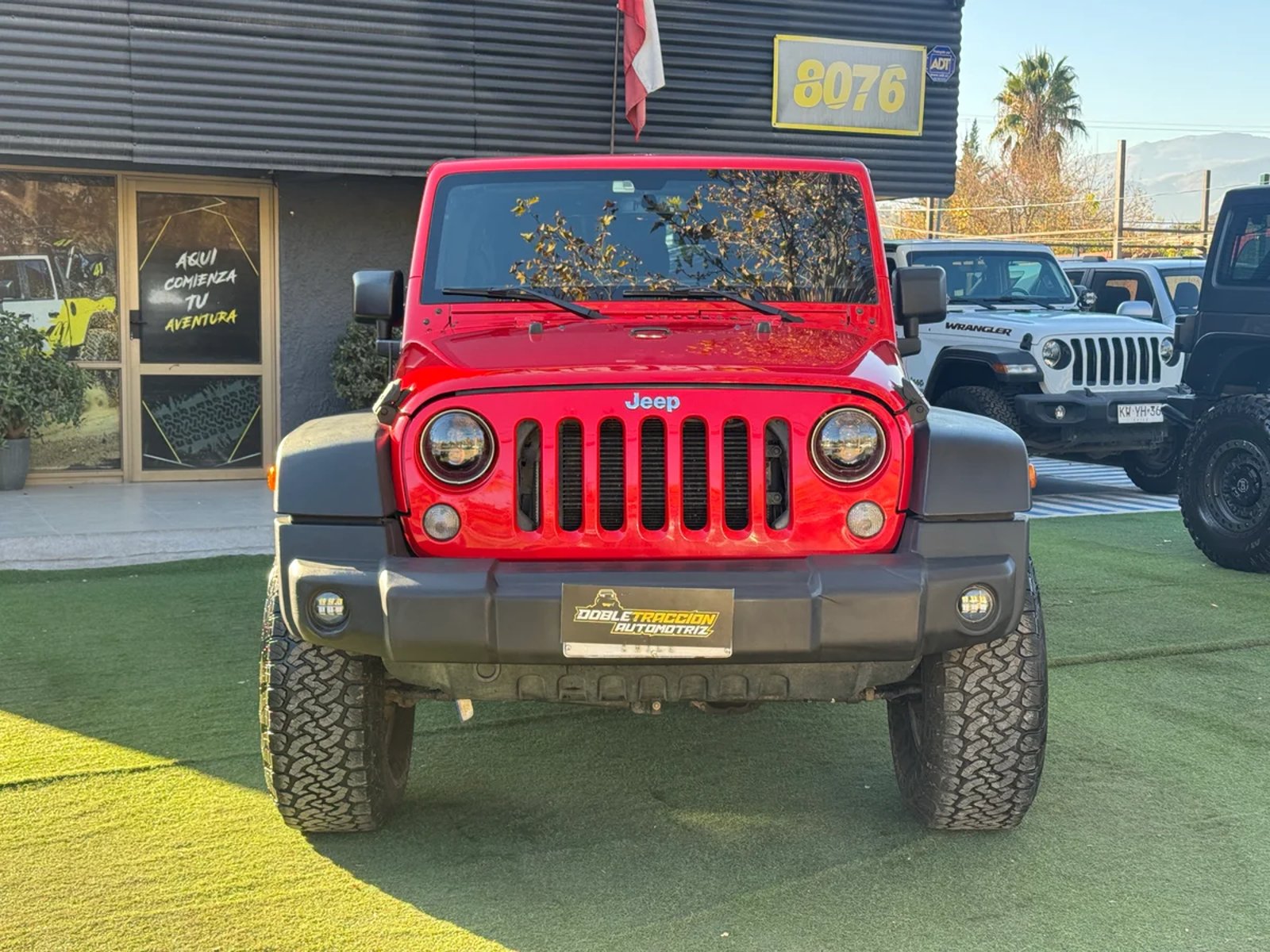 Jeep Wrangler JKU Sport 2015 - Foto 2 de 15