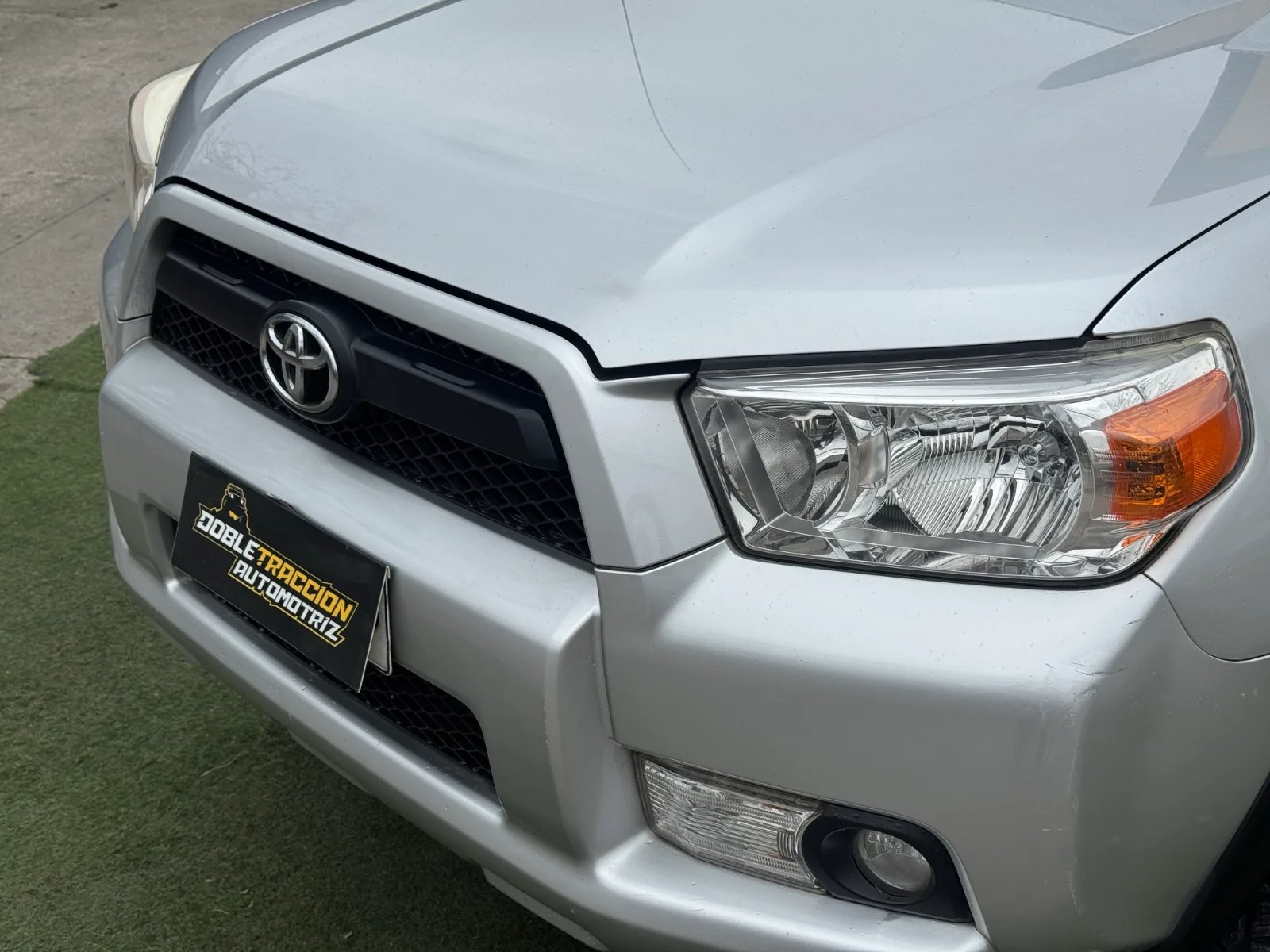 Toyota 4Runner SR5 2013 - Imagen 9 de 20