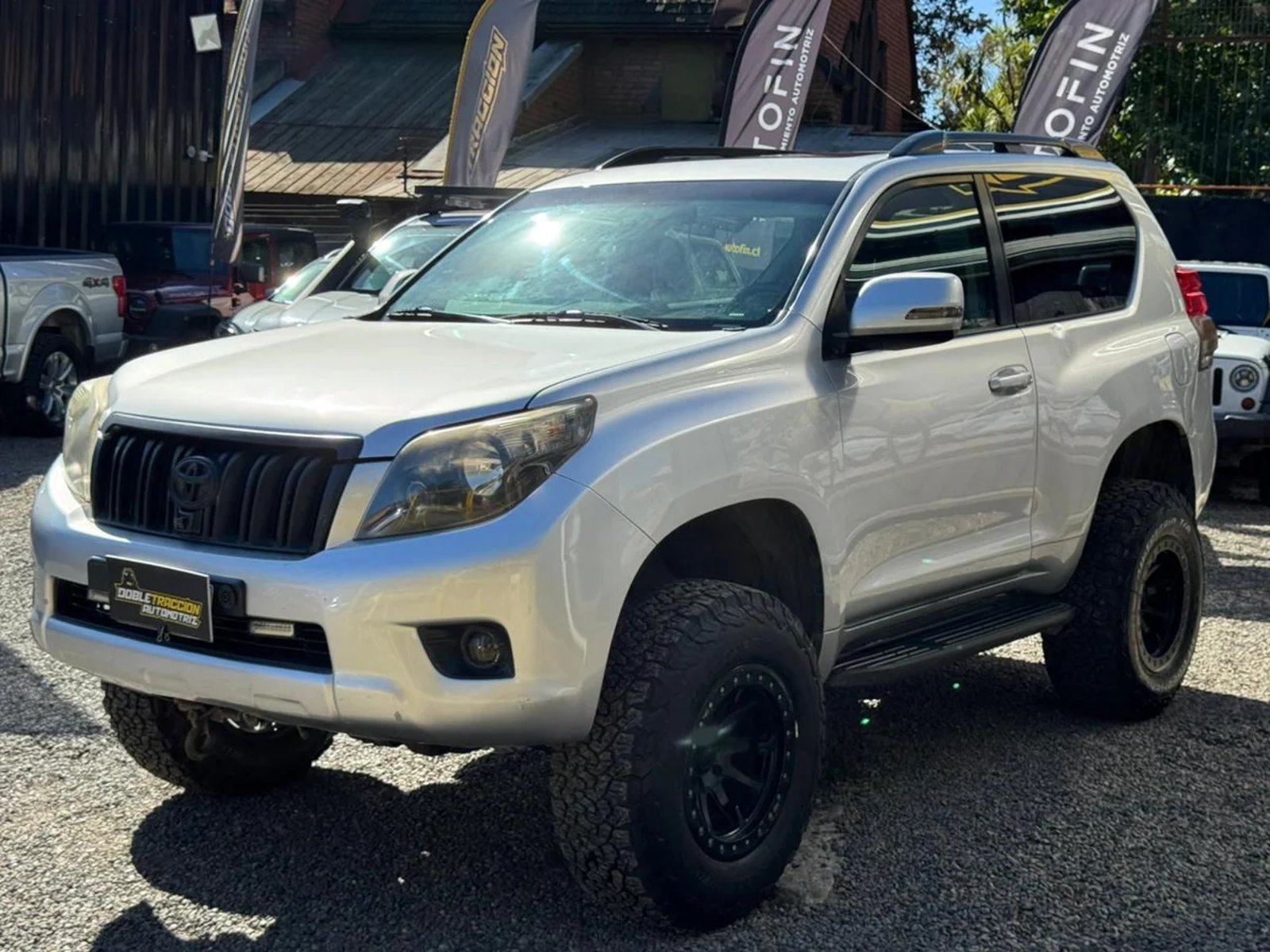 TOYOTA LAND CRUISER PRADO 4X4 2.7 AUT 2011 - Imagen 4 de 12