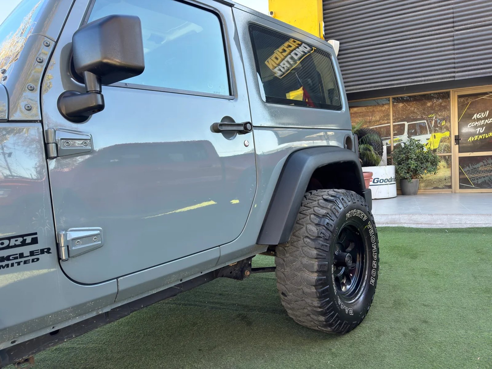 Jeep Wrangler JK Sport 3.6 2014 - Foto 4 de 15