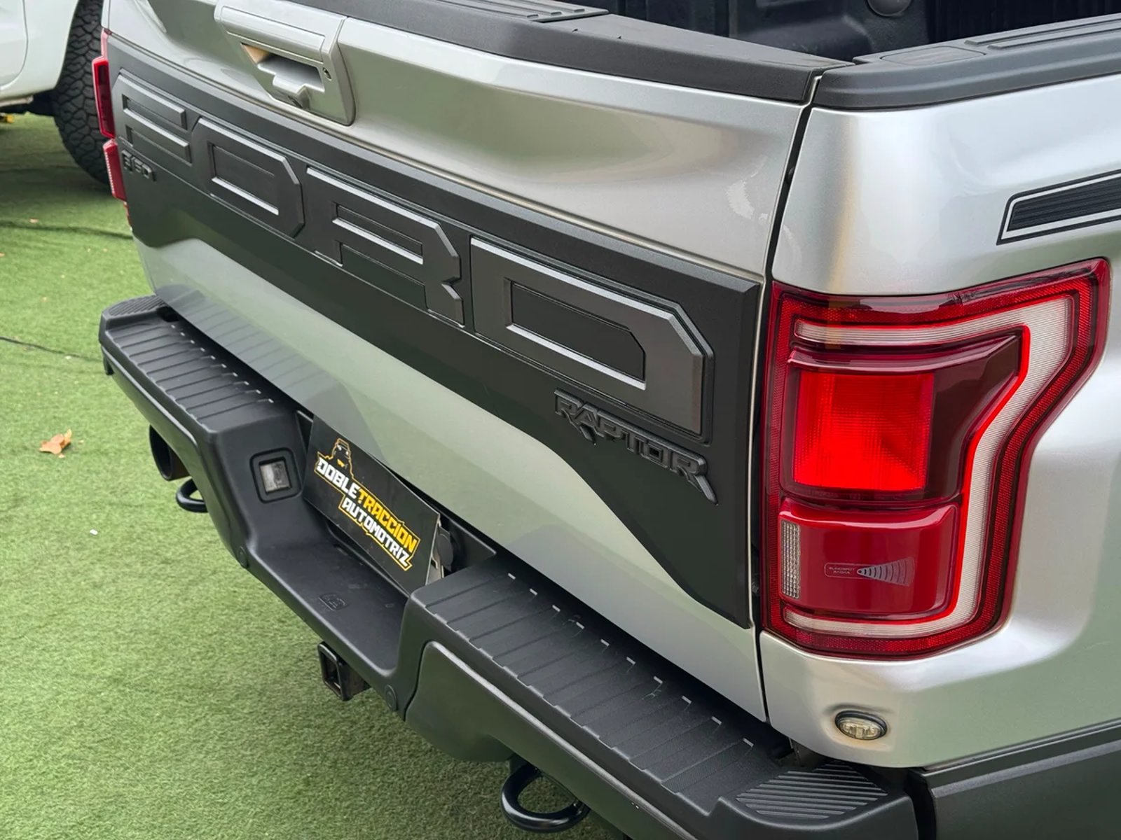 FORD F150 RAPTOR 4X4 DCAB 3.5 AUT 2019 - Imagen 13 de 15