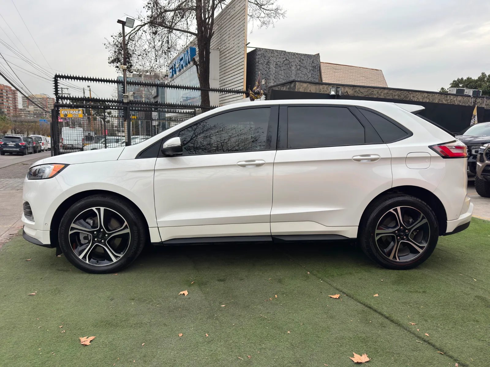Ford Edge ST 2023 - Imagen 4 de 20