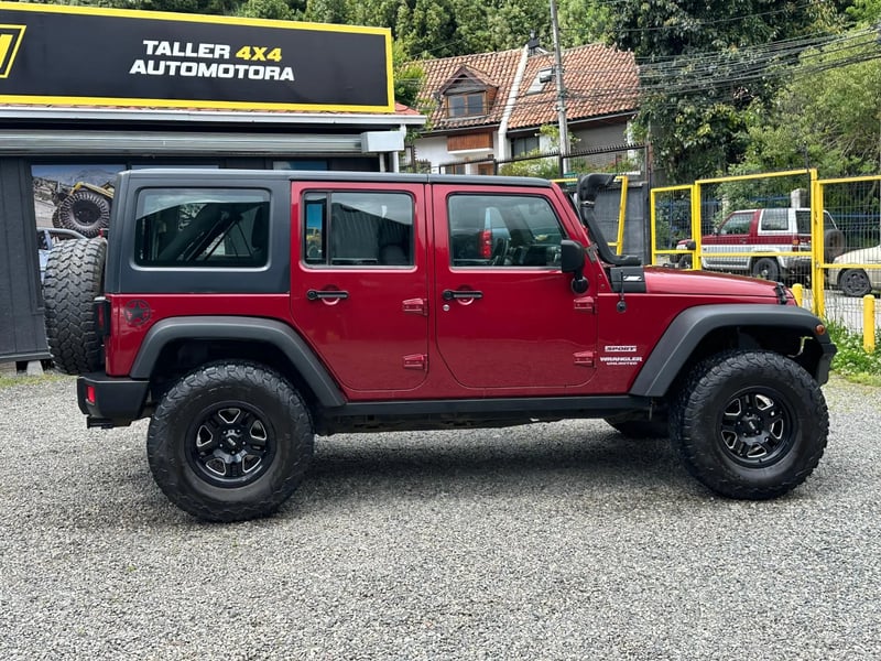 Jeep Wrangler JKU Sport 2013 - Imagen 13 de 20