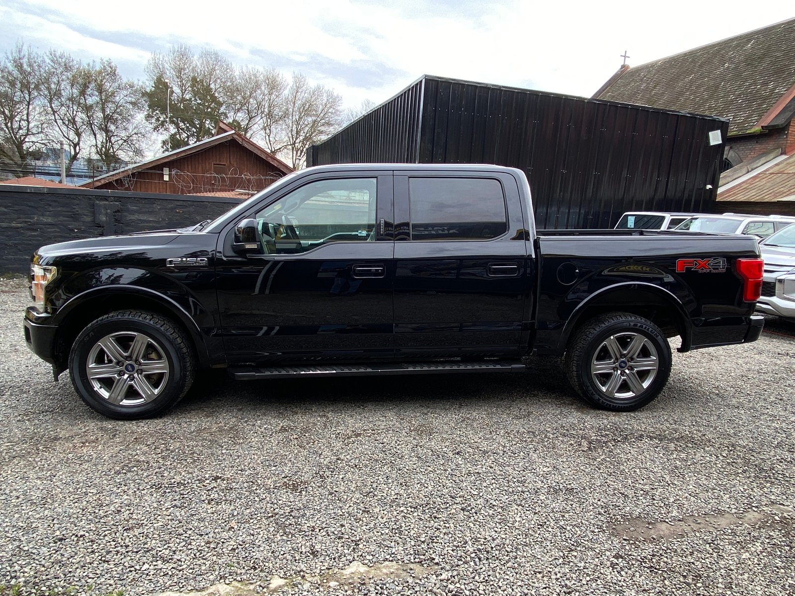 Ford F-150 Lariat Sport 2019 - Foto 4 de 16