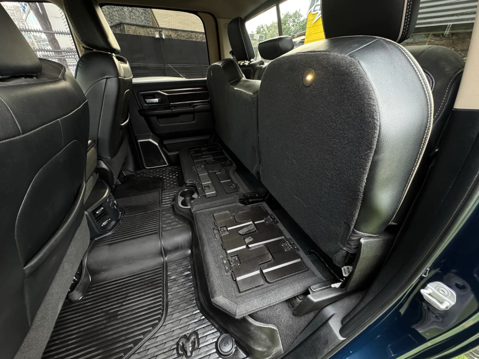 RAM 2500 Laramie 2022 - Imagen 19 de 20