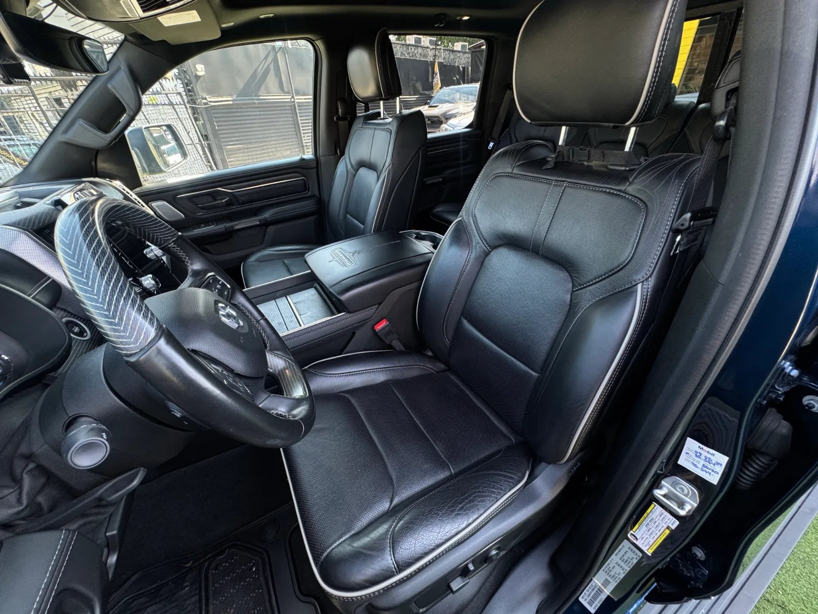 RAM 1500 Limited 2021 - Imagen 16 de 20