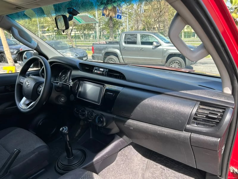 Toyota DX 4x4 2024 - Imagen 14 de 16