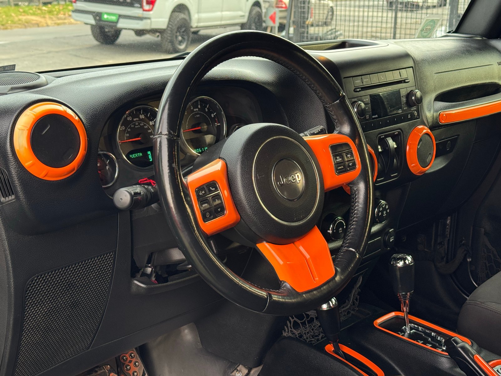 Jeep Wrangler JK Sport 2017 - Imagen 12 de 16