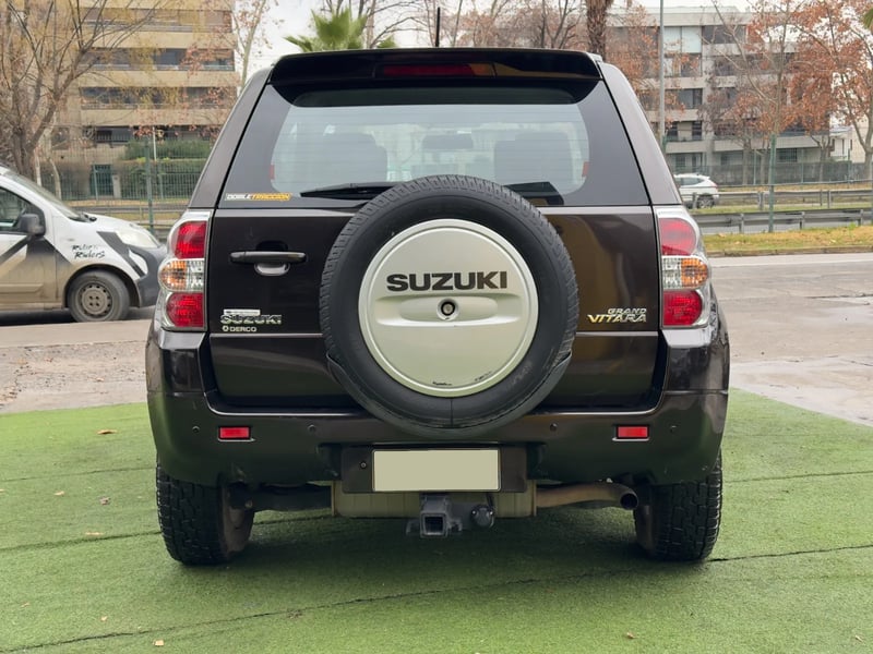 Suzuki Grand Vitara GLX 2015 - Imagen 6 de 19