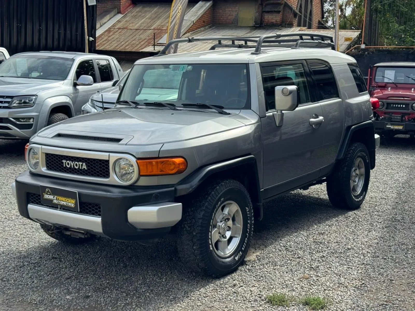 Toyota 4 RUNNER 4.0 AUT 2009 - Foto 5 de 13