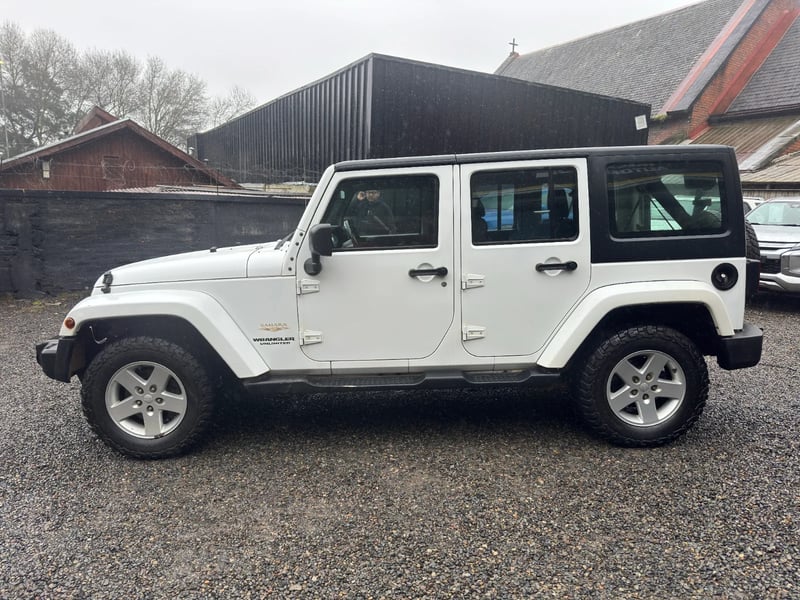 Jeep Wrangler JKU Sahara 2015 - Imagen 4 de 20