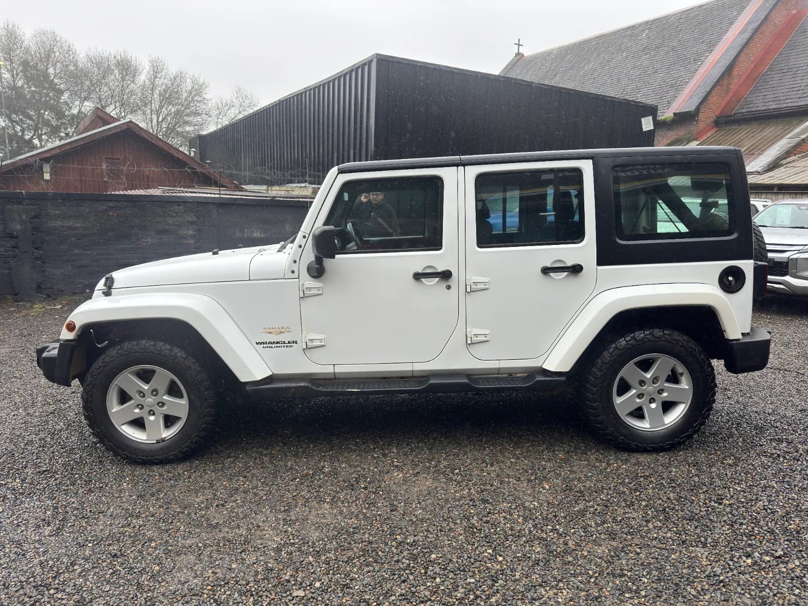 Jeep Wrangler JKU Sahara 2015 - Imagen 4 de 20