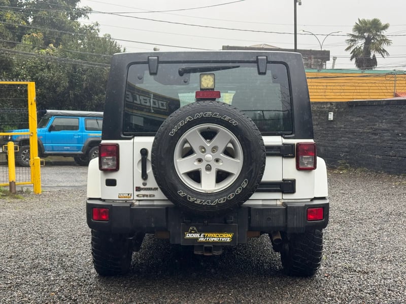 Jeep Wrangler JKU Sahara 2015 - Imagen 6 de 20