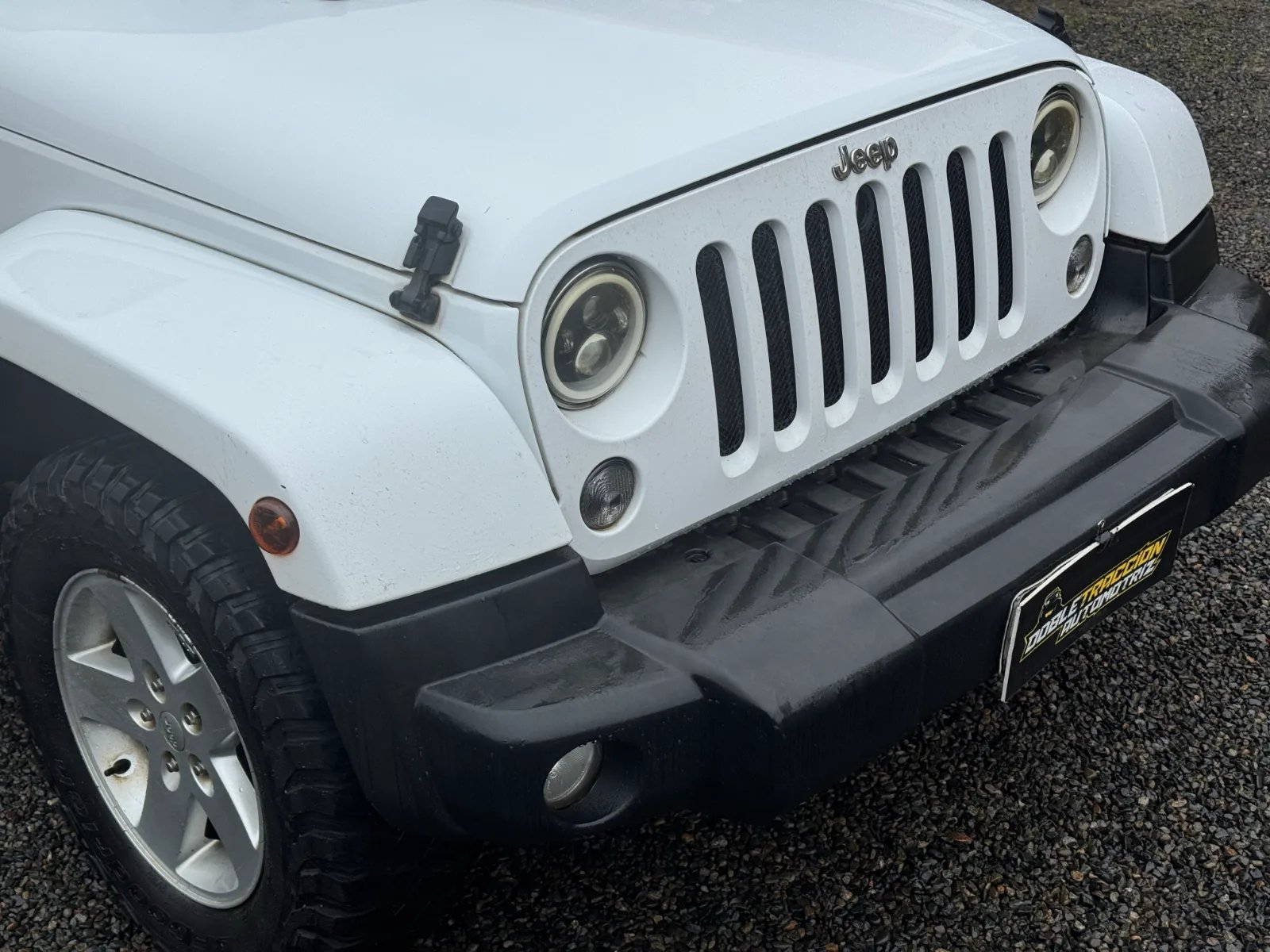 Jeep Wrangler JKU Sahara 2015 - Imagen 9 de 20
