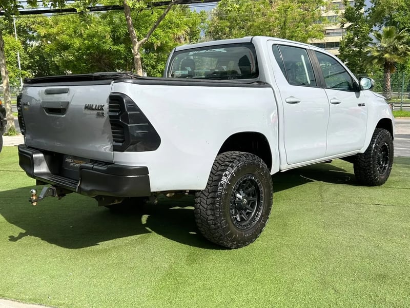 Toyota Hilux SR 2.8D 2022 - Imagen 7 de 14