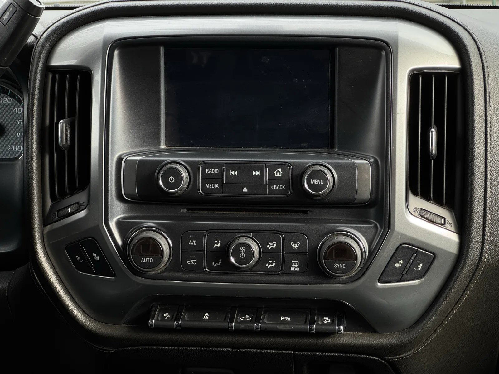 Chevrolet Silverado LTZ Z71 2015 - Imagen 19 de 19