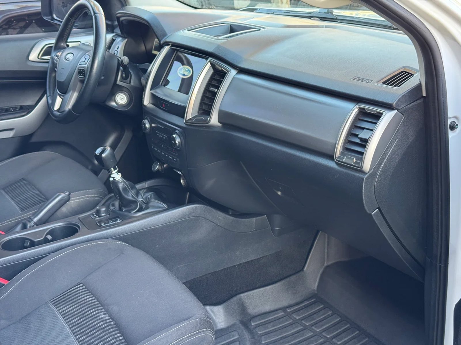 FORD RANGER XLT 4X4 3.2 2022 - Imagen 12 de 15