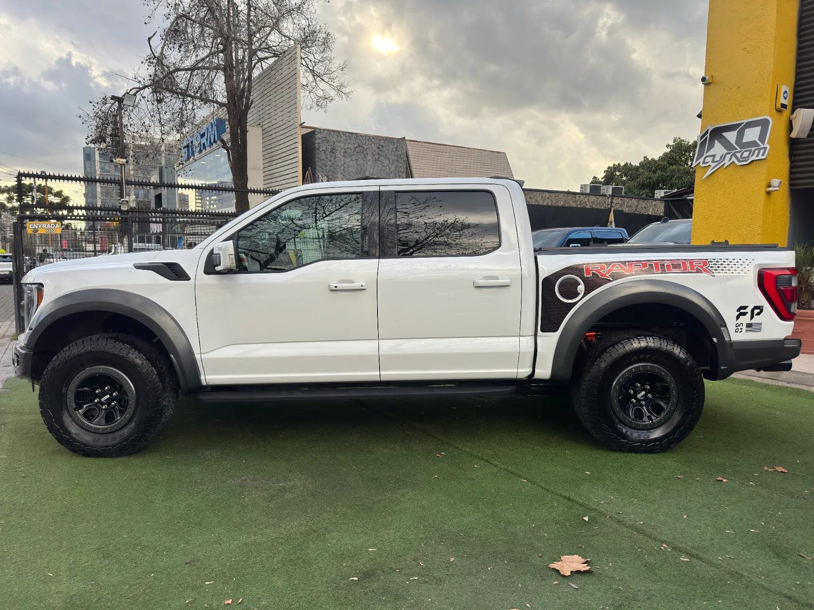 Ford F-150 Raptor 2022 - Imagen 4 de 20