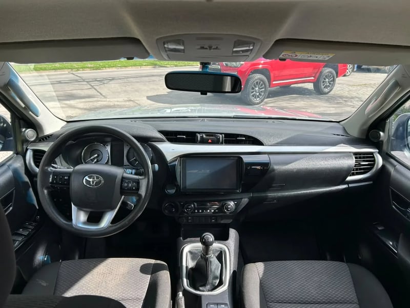 Toyota Hilux SR 2.8D 2022 - Imagen 13 de 14