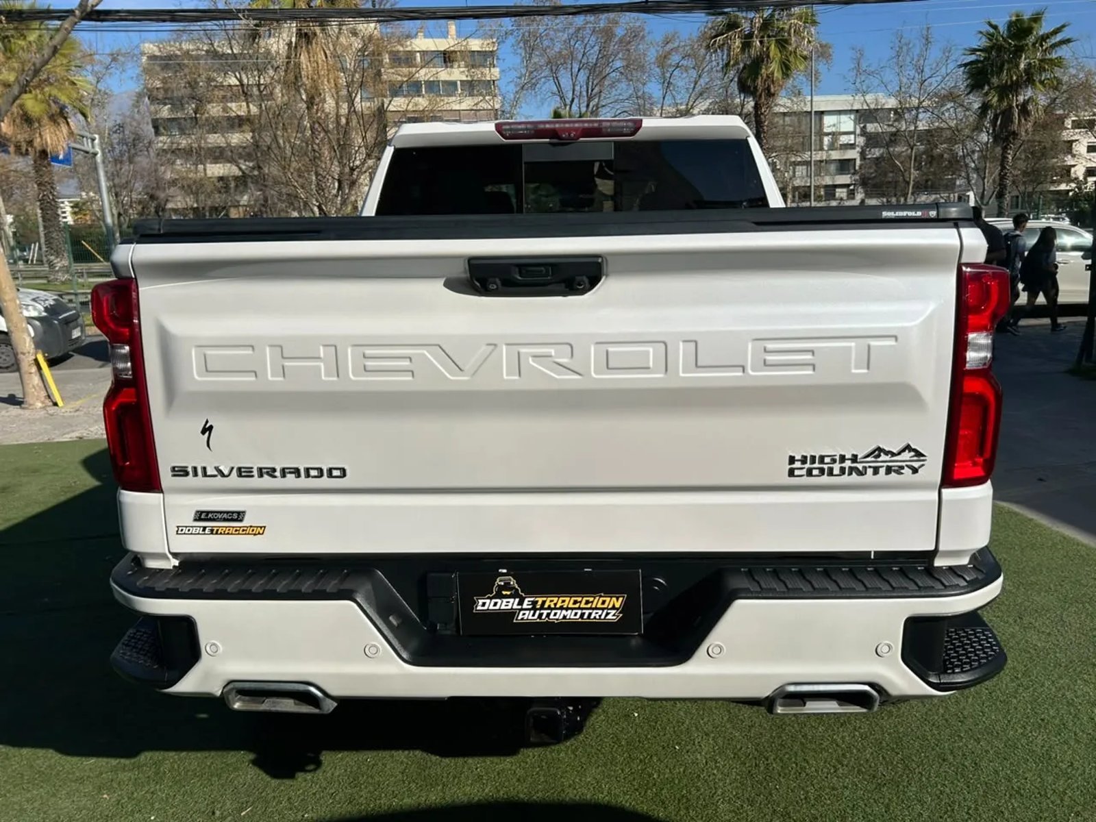 Chevrolet Silverado High Country 2023 - Imagen 8 de 18