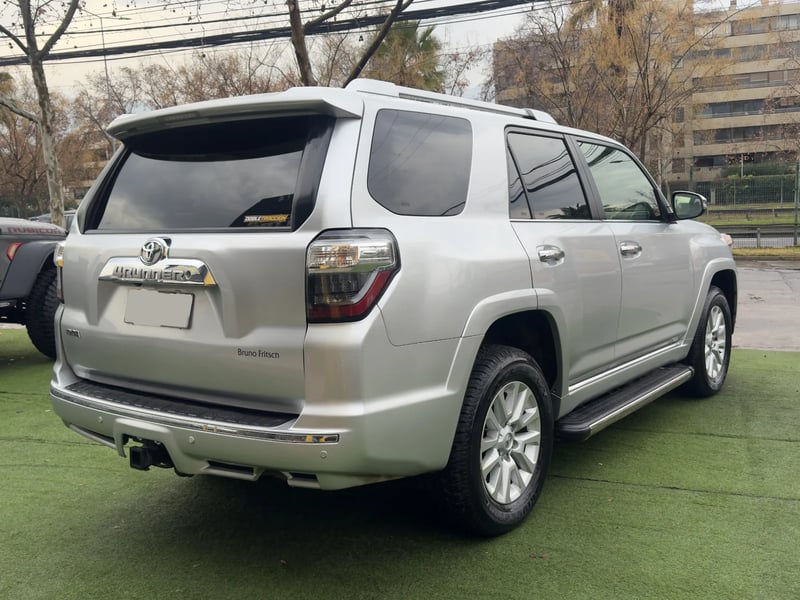 Toyota 4Runner Limited 2017 - Imagen 9 de 17