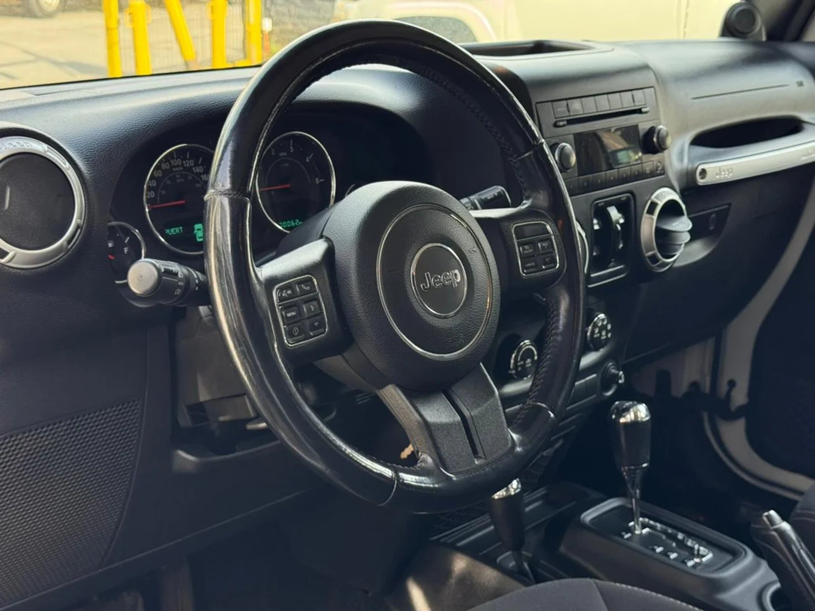 JEEP WRANGLER UNLIMITED SAHARA 2.8 AUT 2015 - Imagen 12 de 12