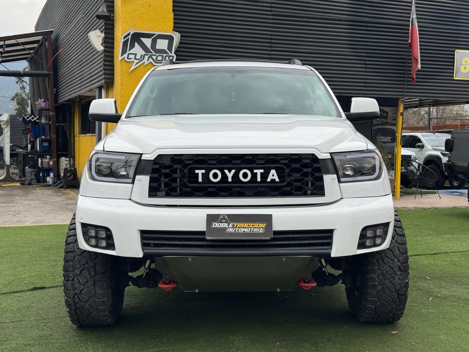 Toyota Sequoia Limited 2013 - Foto 2 de 17