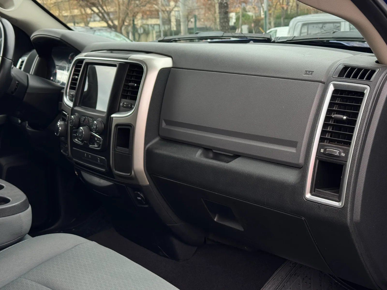 RAM 1500 SLT 2018 - Imagen 18 de 19