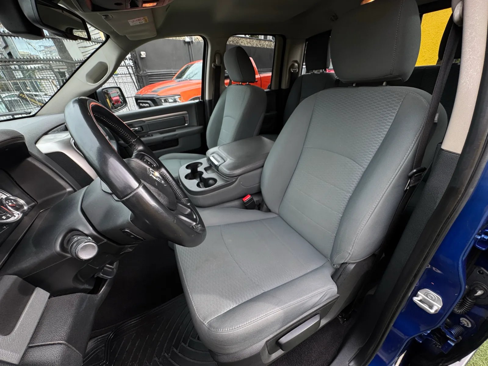 RAM 1500 SLT 2018 - Imagen 16 de 19