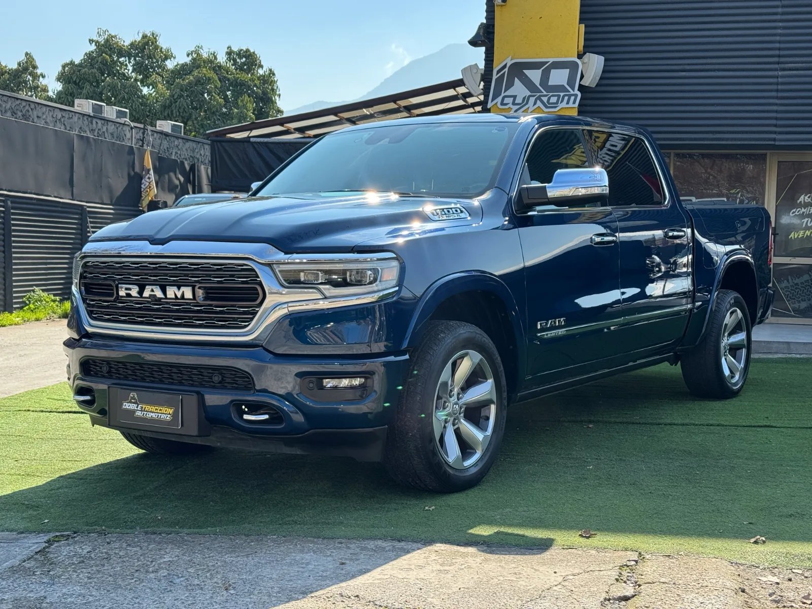 RAM 1500 Limited 2021 - Foto 3 de 20