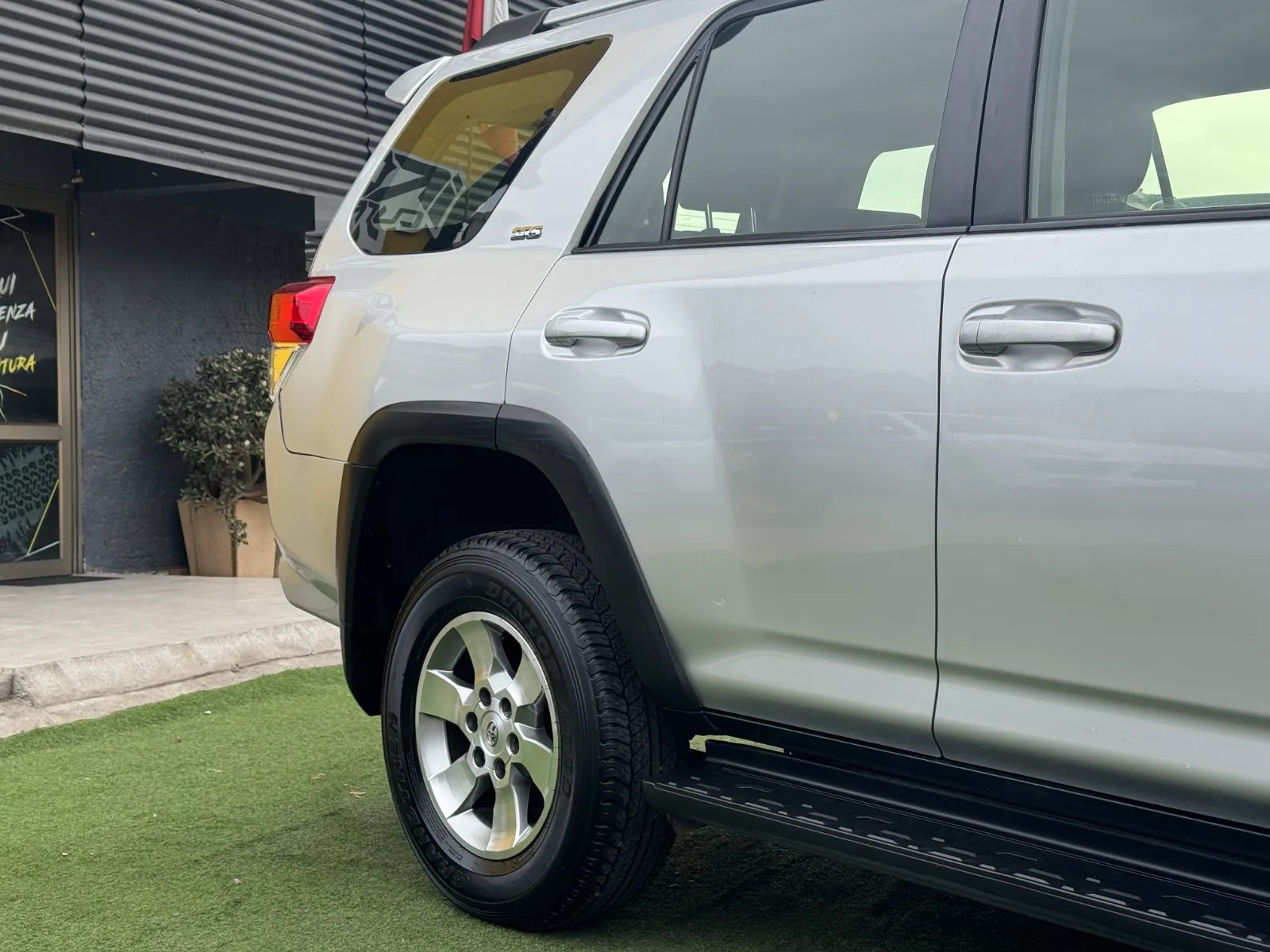 Toyota 4Runner SR5 2013 - Imagen 11 de 17