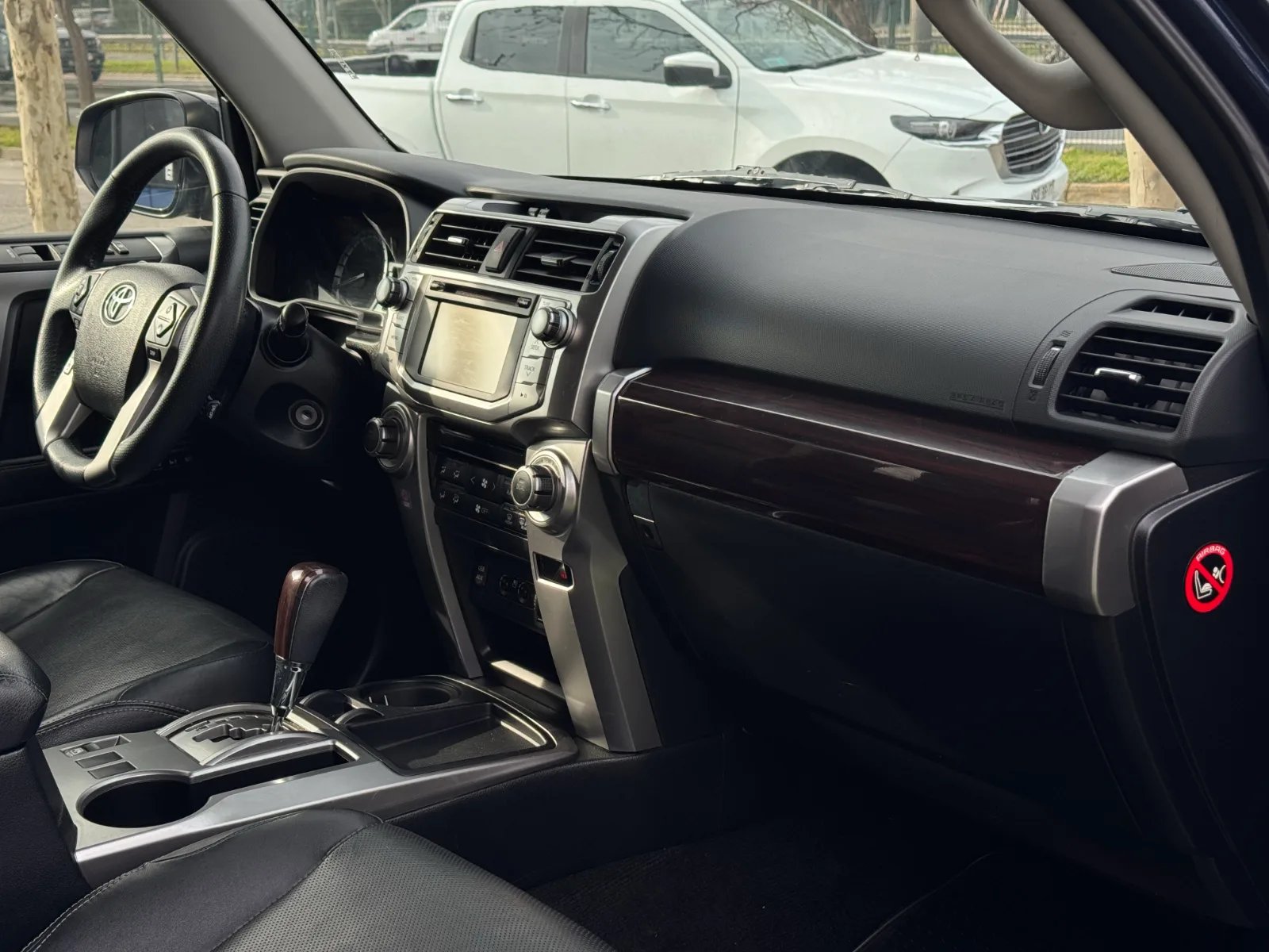 Toyota 4Runner Limited 2017 - Imagen 16 de 19