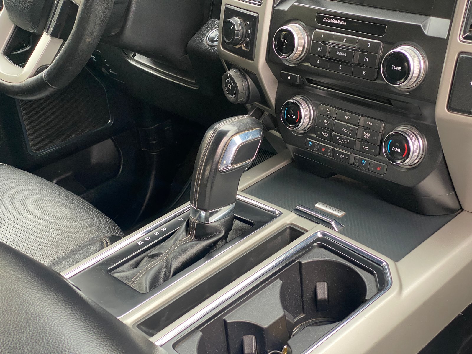 Ford F-150 Lariat Sport 2019 - Imagen 15 de 16