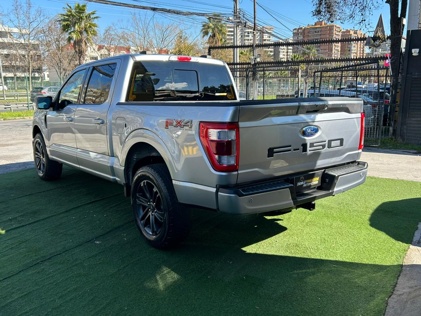 Ford F-150 Lariat Sport 5.0 2022 - Imagen 7 de 16