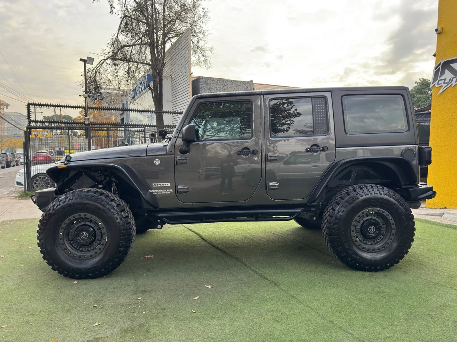 Jeep Wrangler JKU Sport 2018 - Foto 4 de 15