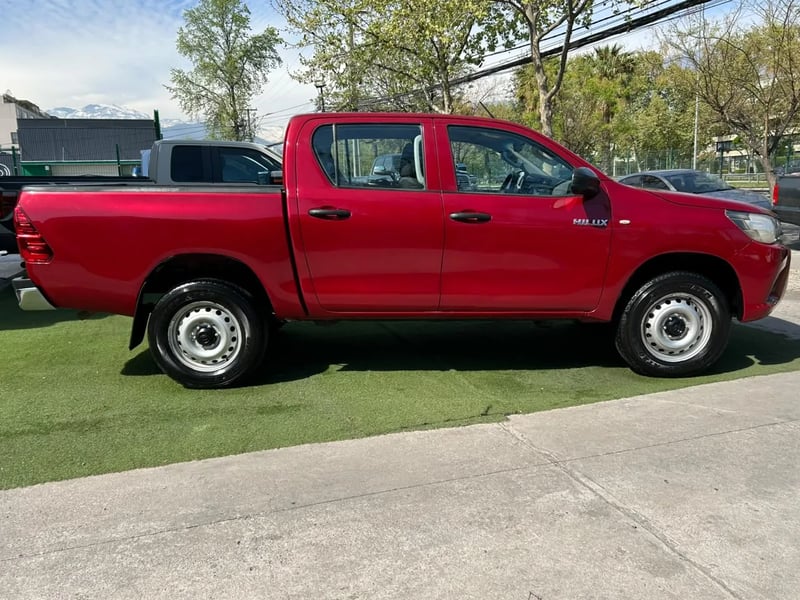 Toyota DX 4x4 2024 - Imagen 8 de 16