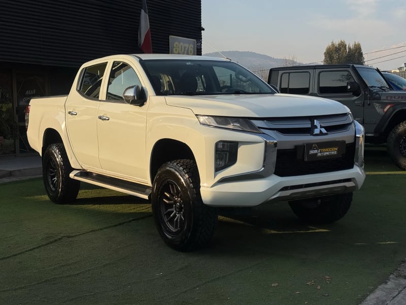 Mitsubishi L200 Katana CRT 2022