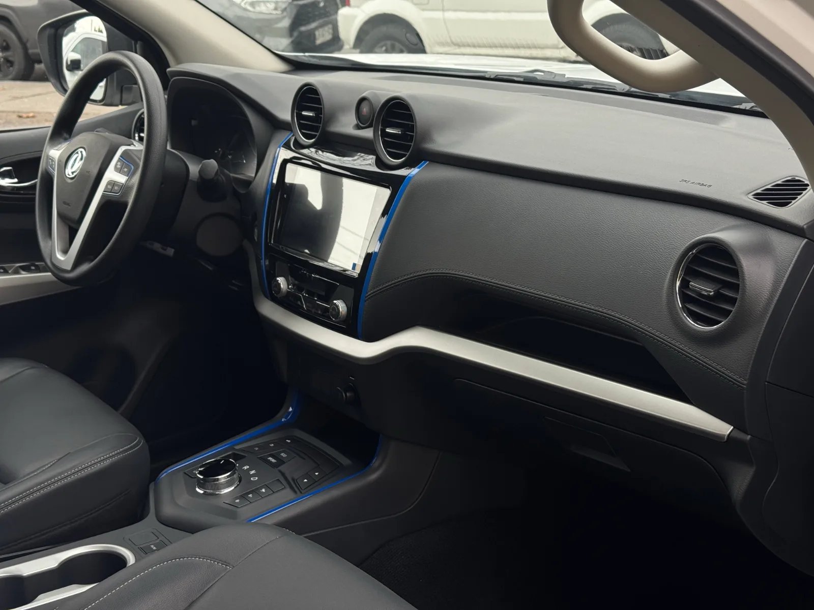 ZNA New R6 EV 2025 - Imagen 17 de 20