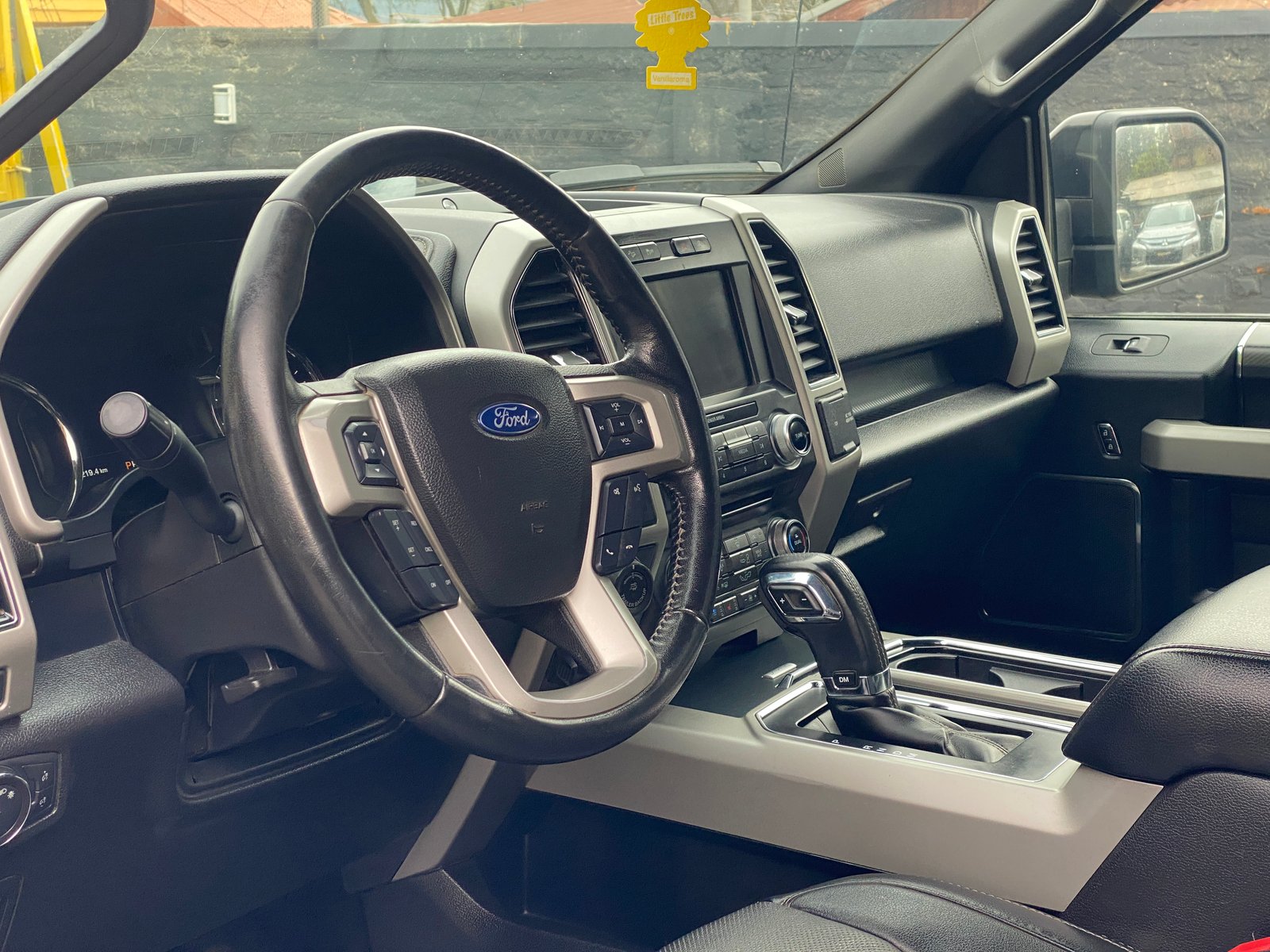 Ford F-150 Lariat Sport 2019 - Imagen 12 de 16