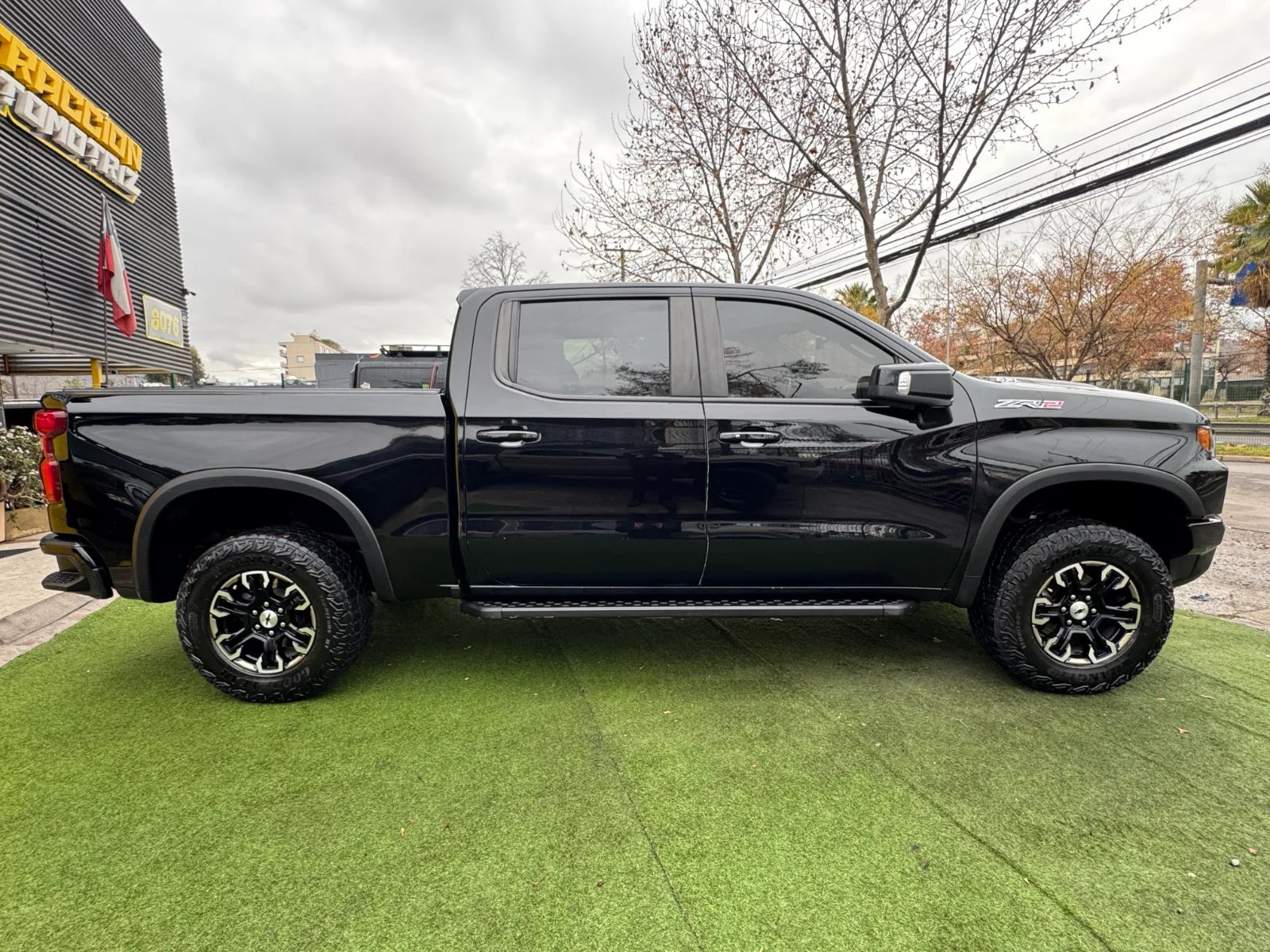 Chevrolet Silverado ZR2 2023 - Imagen 8 de 20
